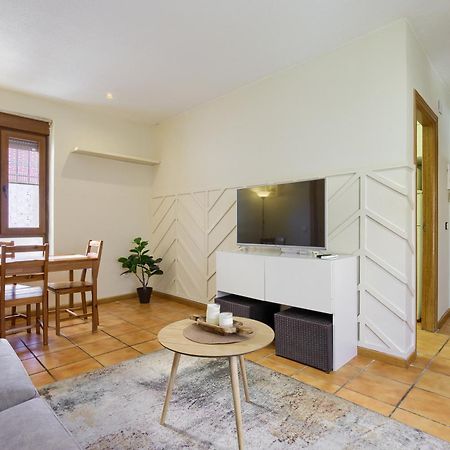 Casona 44 - Apartamento Para 2 Con Wifi, Ac Y Patio Exterior Алькала-де-Энарес Экстерьер фото