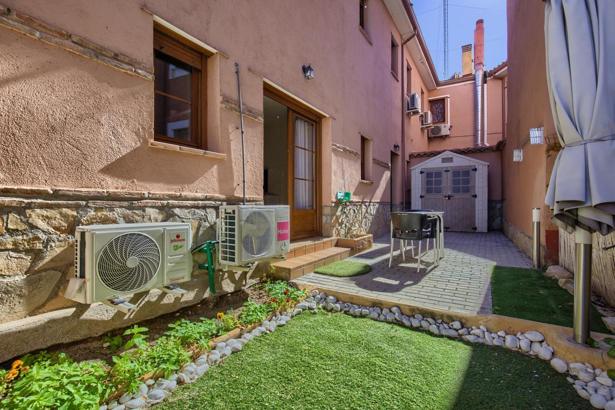 Casona 44 - Apartamento Para 2 Con Wifi, Ac Y Patio Exterior Алькала-де-Энарес Экстерьер фото