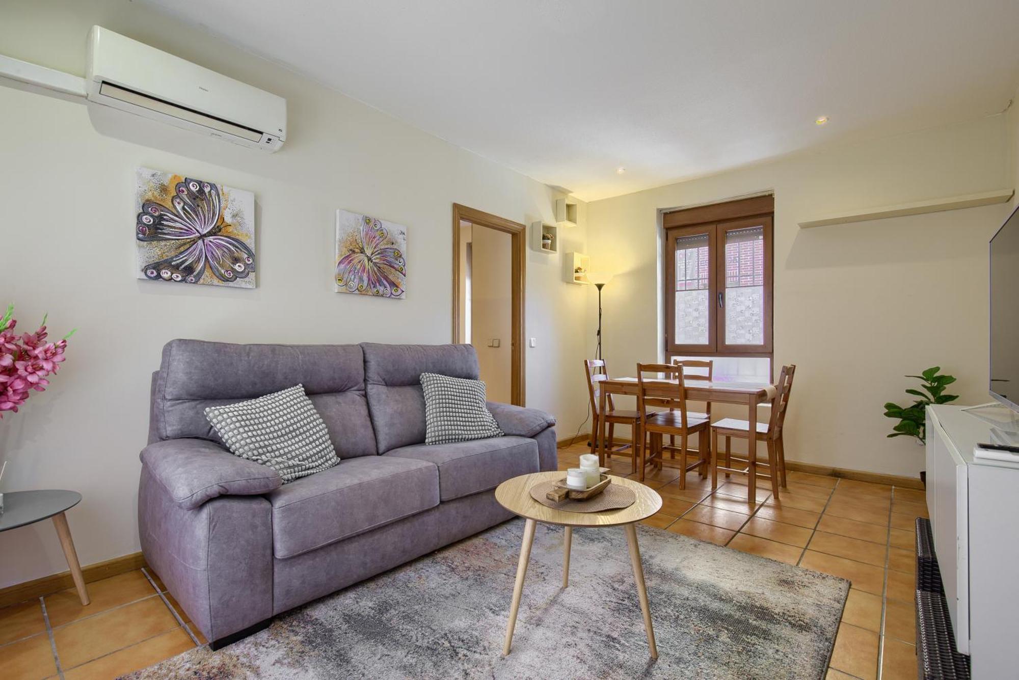Casona 44 - Apartamento Para 2 Con Wifi, Ac Y Patio Exterior Алькала-де-Энарес Экстерьер фото